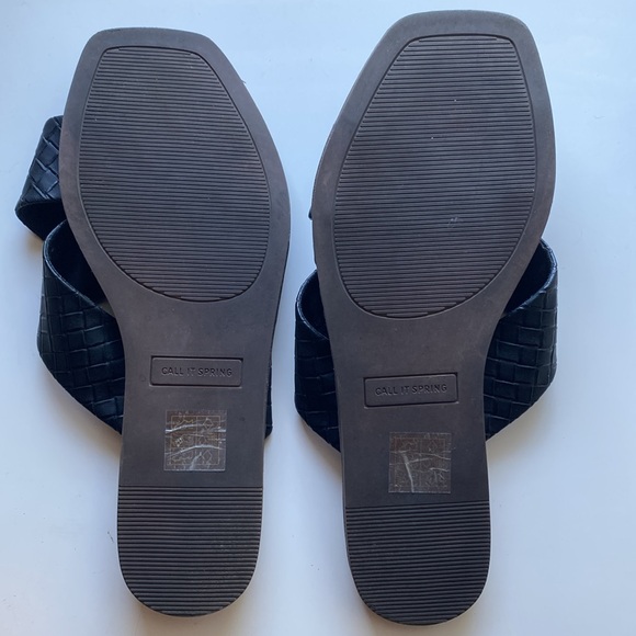 Womens Flat Sandles - Picture 2 of 3